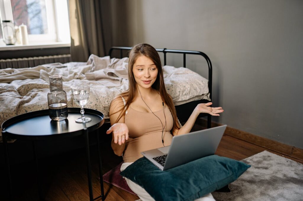 pregnant woman working at home 